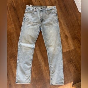 Men’s American Eagle slim straight jeans